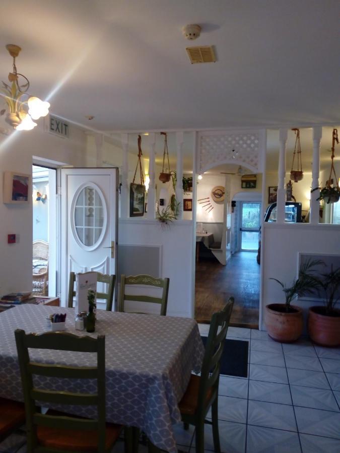 The Rose Garden Bed & Breakfast And Cafe 肯梅尔 外观 照片